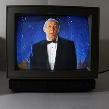 Vintage RCA XL100 13 Inch CRT TV With Remote Model EXR345ER