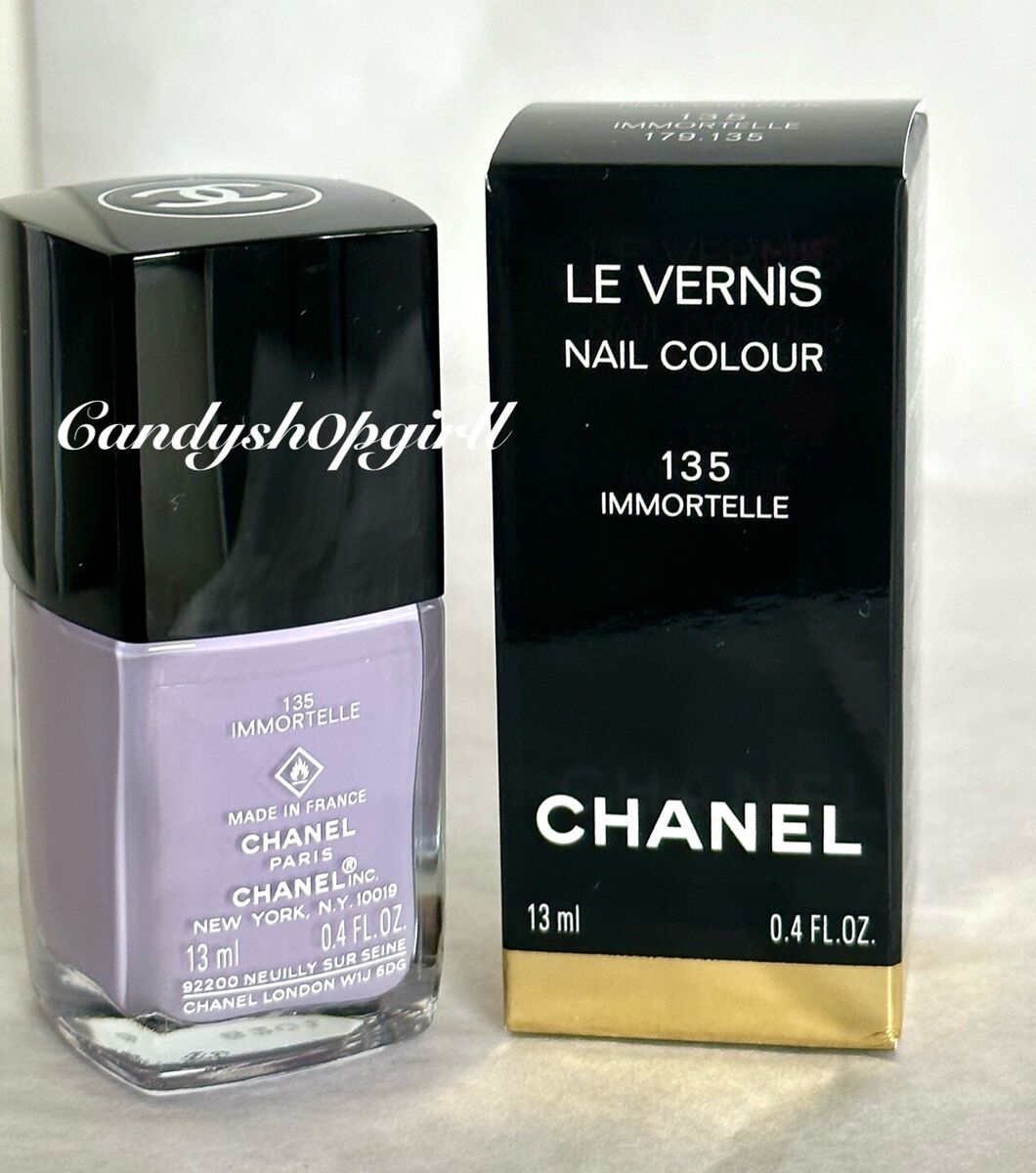 NEW Limited Edition CHANEL Le Vernis Nail Colour Nail Polish (135  Immortelle)