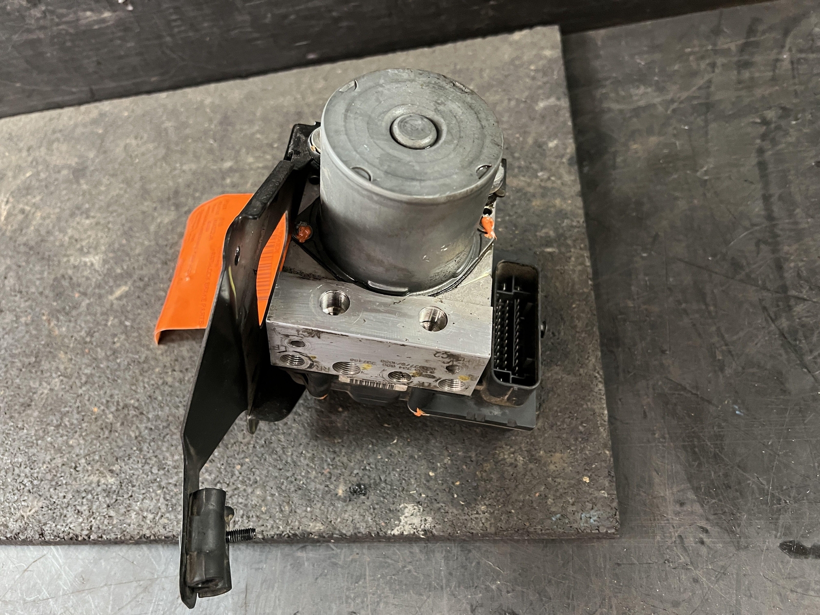 05-08 MASERATI QUATTROPORT ANTI-LOCK ABS BRAKE PUMP MODULE MODULATOR