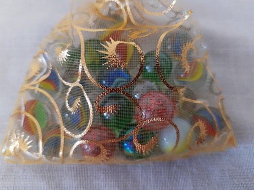 Lot of 21 Small Size Marbles Glass Balls Traditional Swirl Marbles - Picture 6 of 8
