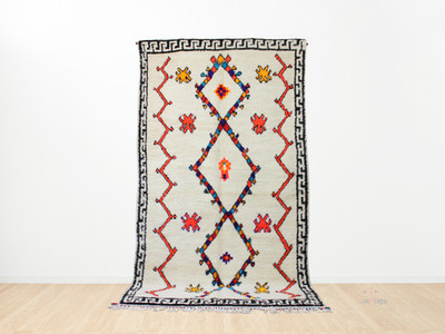 Handmade Moroccan Berber Rug 5x8 ft    Azilal Moroccan Handmade Carpet