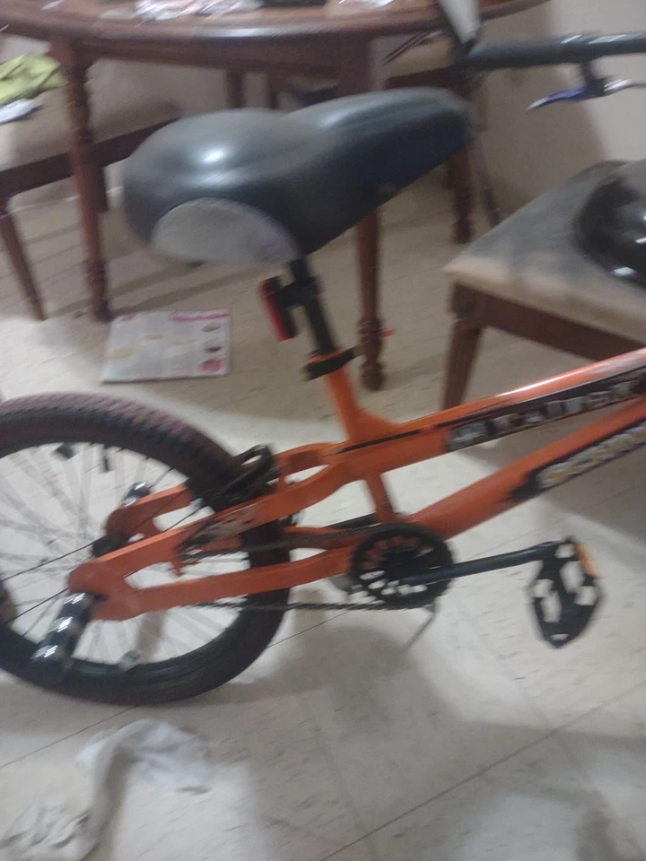 Schwinn Raider Squared Frame 20" Inch BMX Bicycle - Image 4 of 4