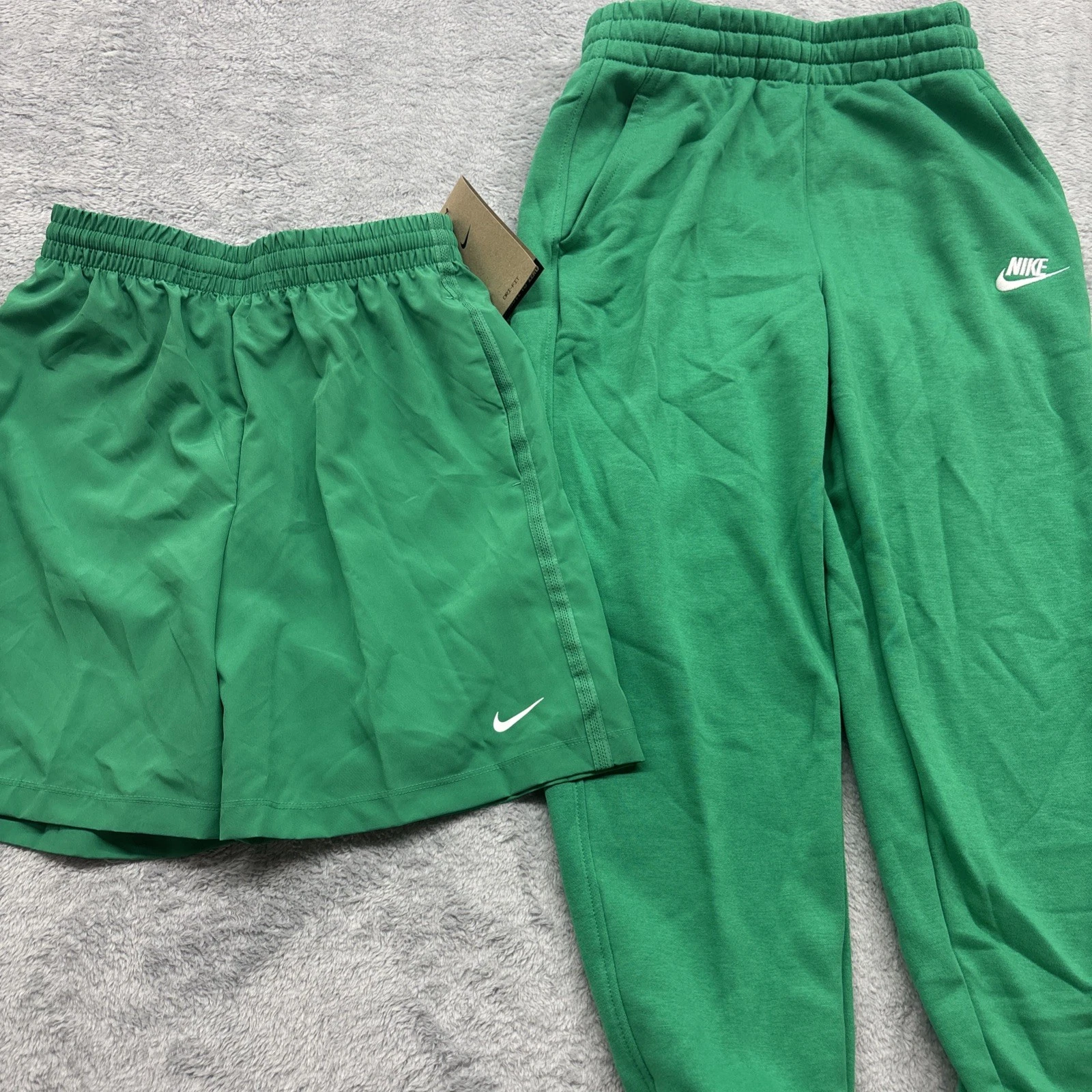 Nike Sportswear Club Fleece Joggers & Athletic Shorts Set Big Kids Large Green