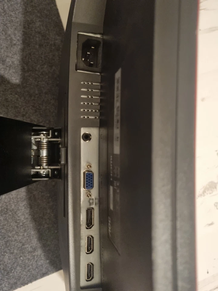 AOC C32G1 31.5inches 144Hz 1080P Curved Gaming Monitor - Image 3 of 4