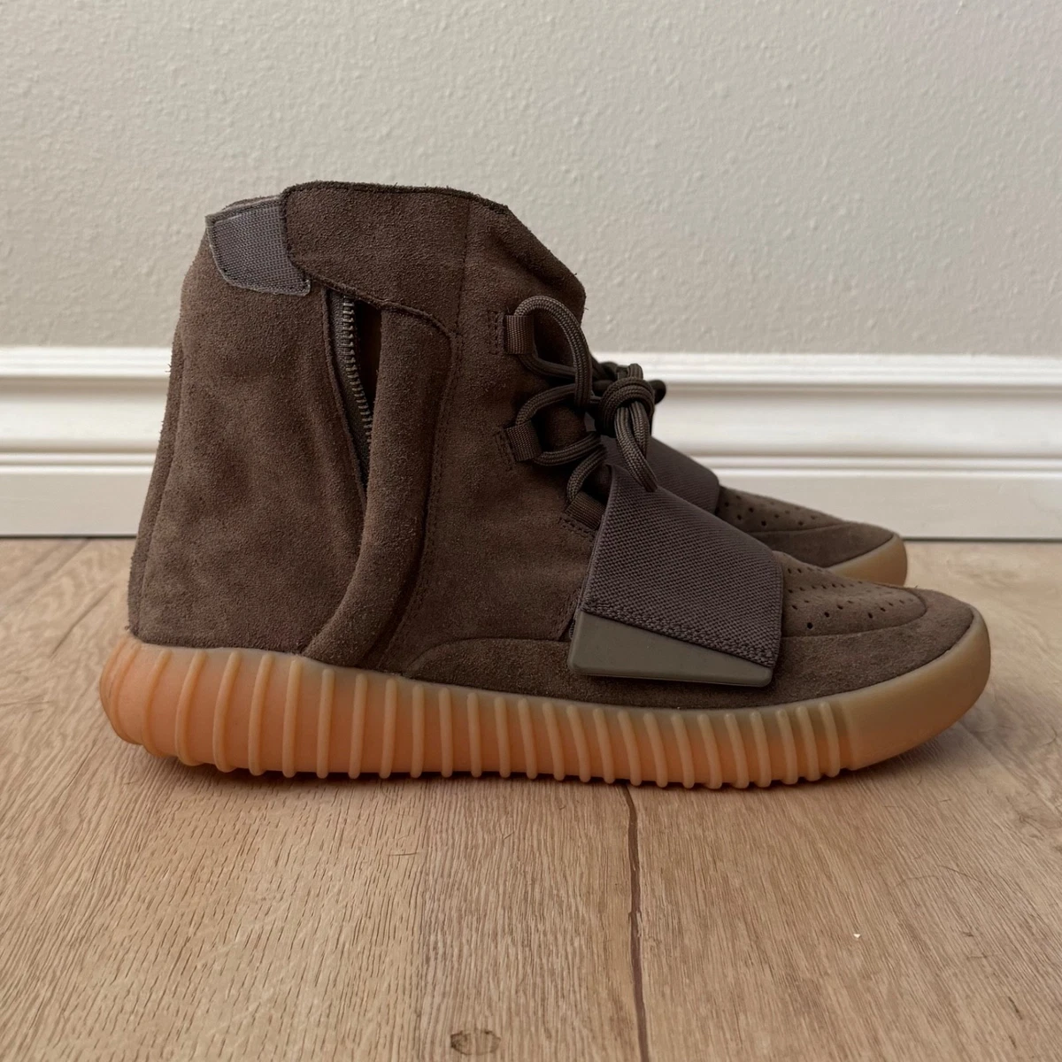 Preços baixos em Yeezy Boost 750 Chocolate | eBay