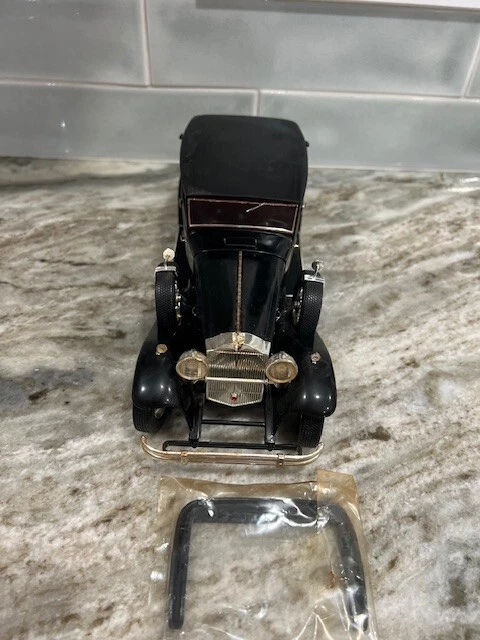 Signature 1930 Packard Lebaron Black 1:18 Die Cast - Image 2 of 4