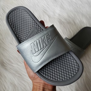 nike benassi silver