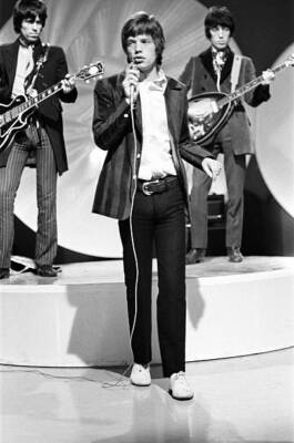 Keith Richards Mick Jagger and Bill Wyman performing on the E- 1967 Old Photo