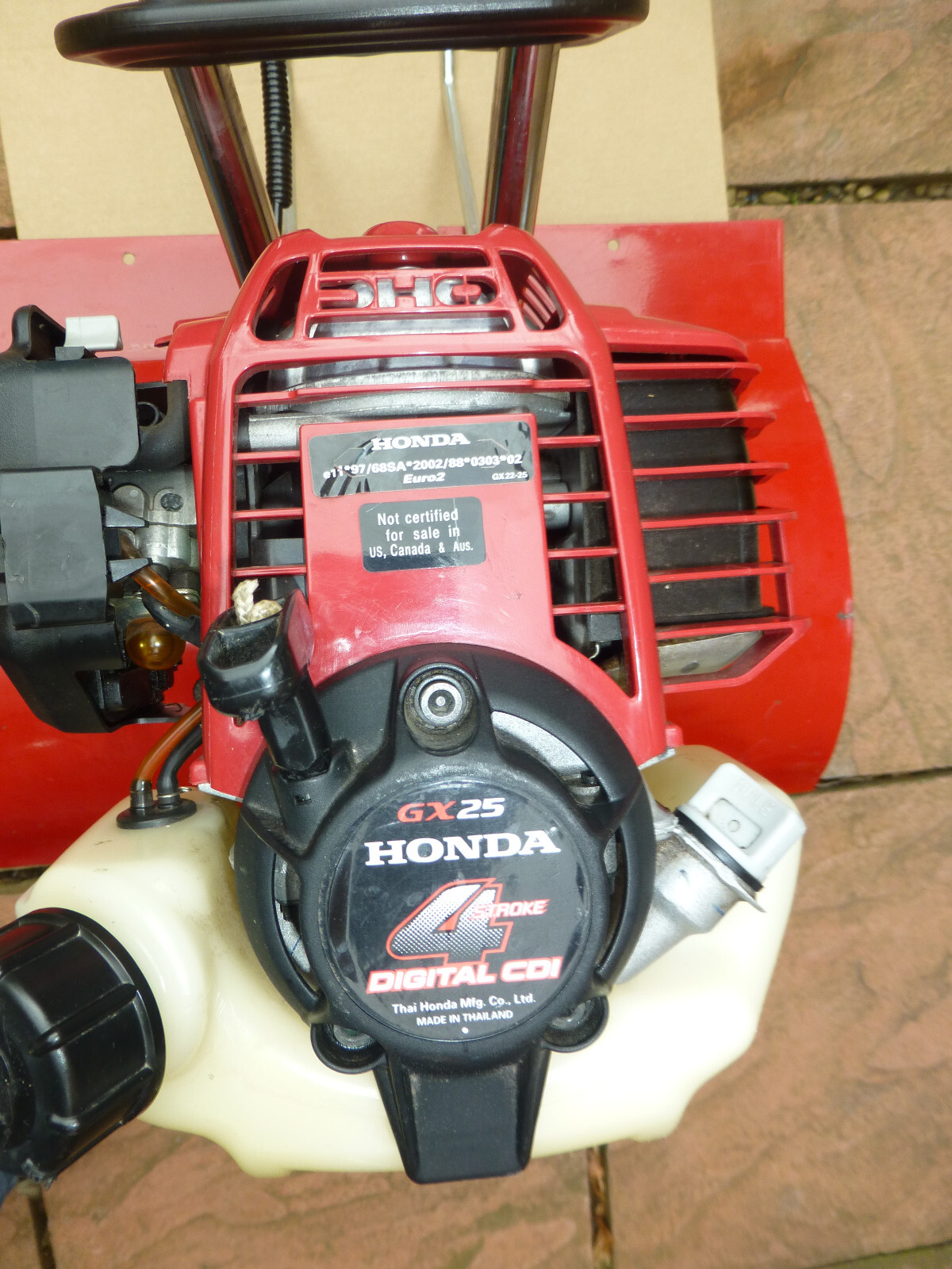 Mantis Classic 4stroke Tiller with Dethatcher Attachment, Honda GX25