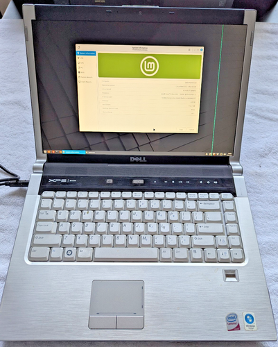 DELL XPS M1530 Laptop Intel(R) Core 2 Duo CPU, 4GB, SSD, funktionstüchtig - Bild 1 von 18