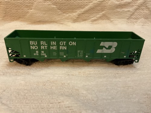 Góndola abierta Bachmann escala HO sin carga Burlington Northern 978089 vagón de tren | Condition: Used