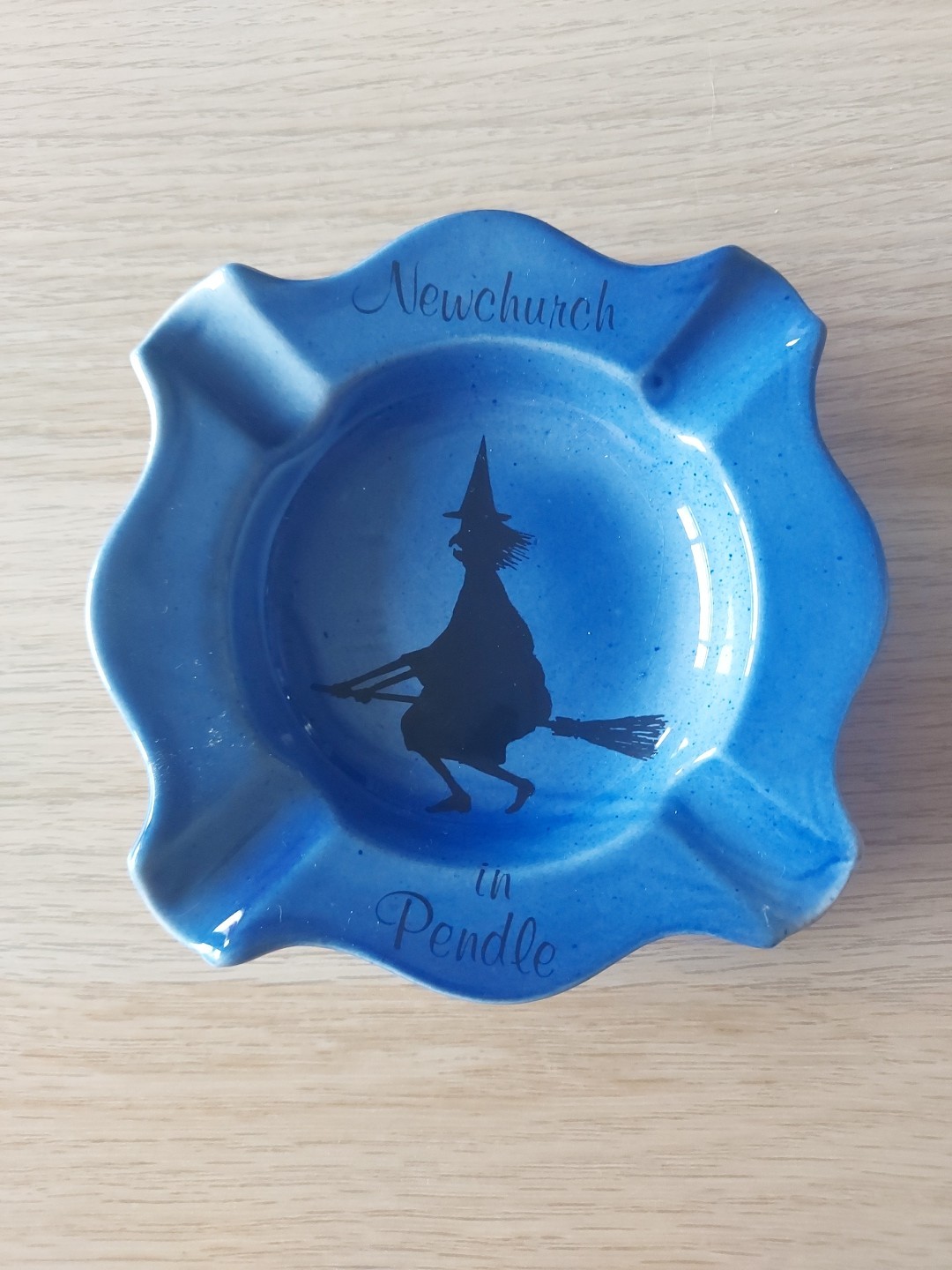 Foto 1 di 9