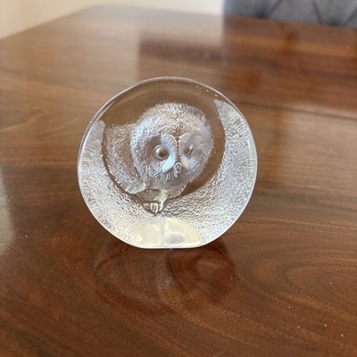 Mats Jonasson Crystal Glass Paperweight Baby Owl 9207 Signed Made in Sweden