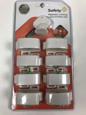 safety 1st adhesive magnetic lock system with 8 locks and 2 keys