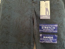 NWT Bandolino Mandie Women's Jean Stretch Classic Fit Python print SZ 8 P Blue