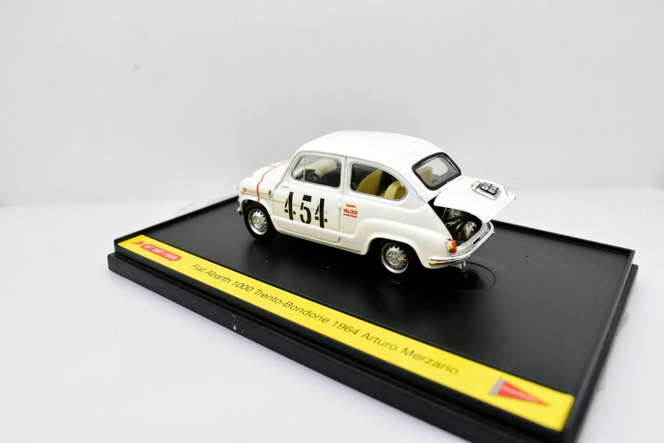 Modellino auto scala 1:43 Fiat Abarth 600 1000 BRUMM modellismo collezione asta - Immagine 4 di 4
