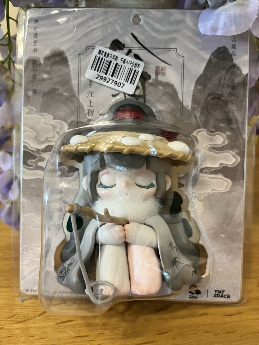 Liita TNT Space Special Figure Winter Fishing Hanging Card
