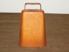 VINTAGE 5" HIGH METAL COW BELL