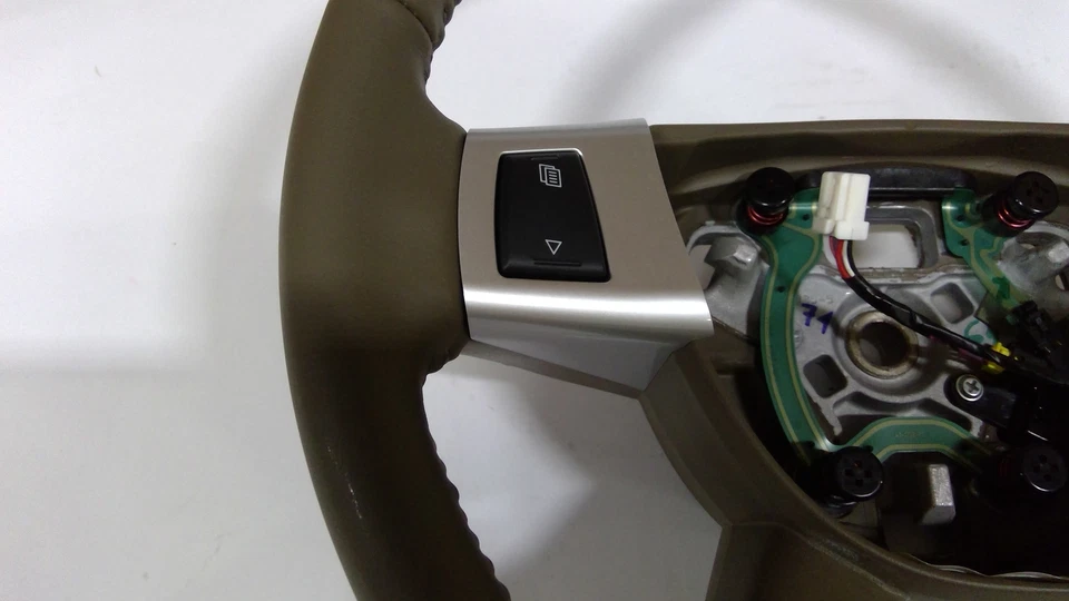 Volante Dodge Nitro 2010 fabricante de equipos originales 1BB301K7AH 1BB301K7AH Foto 3 de 4