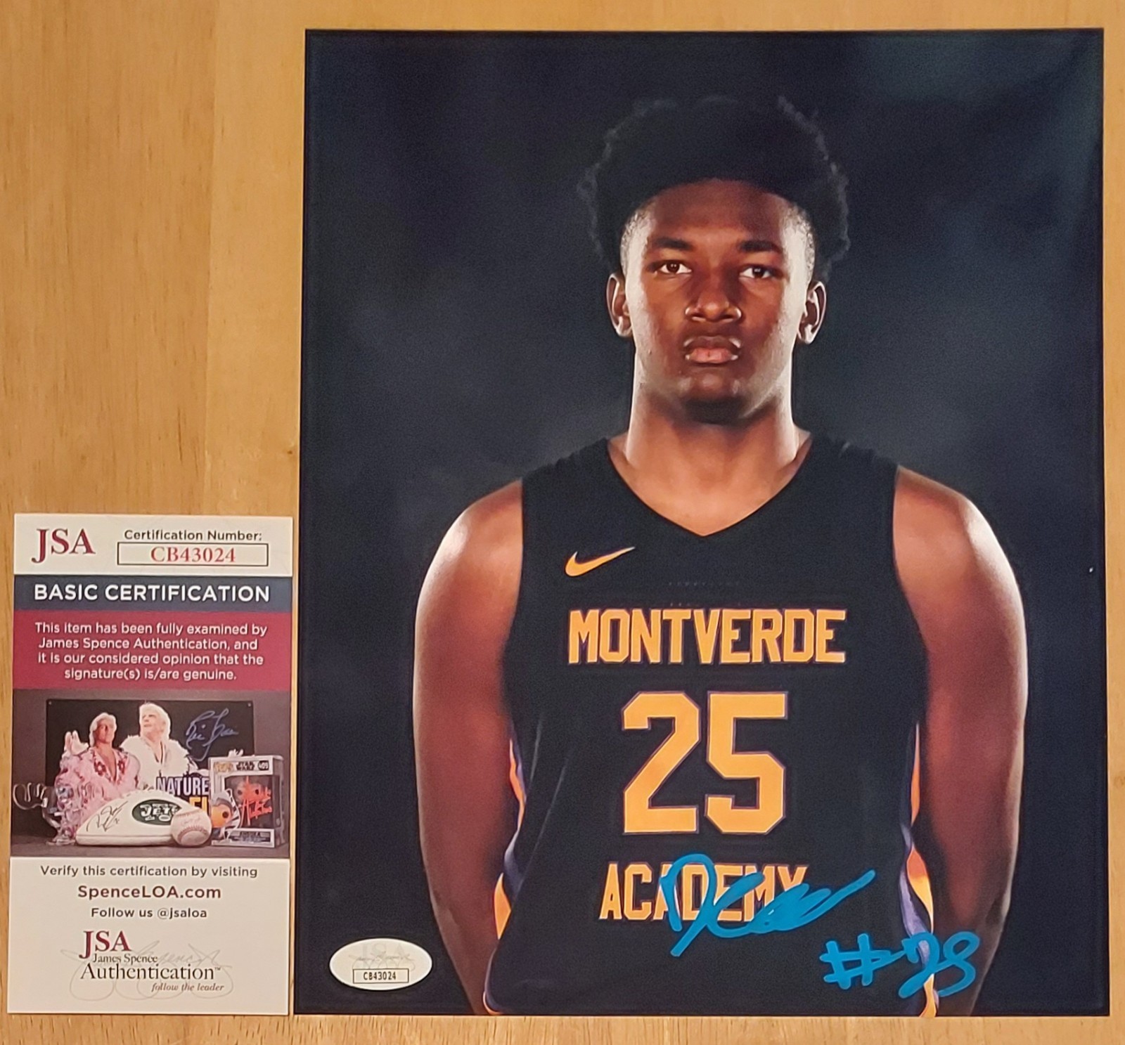 Derik Queen Autographed Signed New Orleans Pelicans 8x10 Photo JSA 