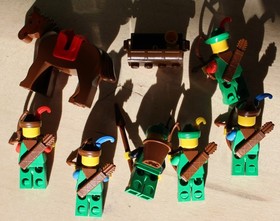 LEGO Castle: Camouflaged Outpost (6066) Missing Feathers w/Instructions & Spares