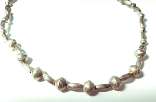 Vtg Sterling Silver SOUTHWEST Navajo Strung Bench Beads Necklace Lot 18"