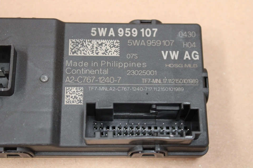 Centralina ECU VW Unità azionamento potenza portellone 5WA959107 - Immagine 3 di 3