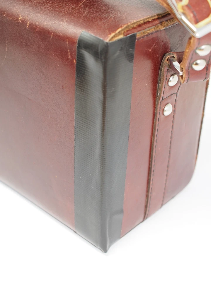 Genuine Contax Leather Camera Holdall - Image 4 of 4