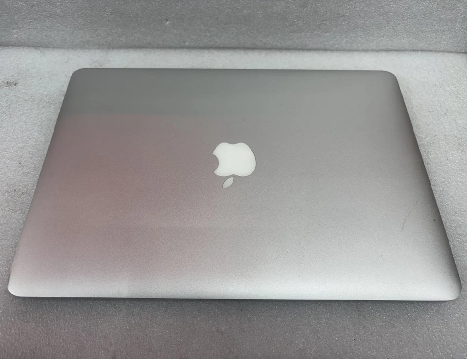 Apple MacBook Air 13", 2014,  Intel Core i5, 1.4GHz, 4GB RAM, 128GB SSD - Image 2 of 4