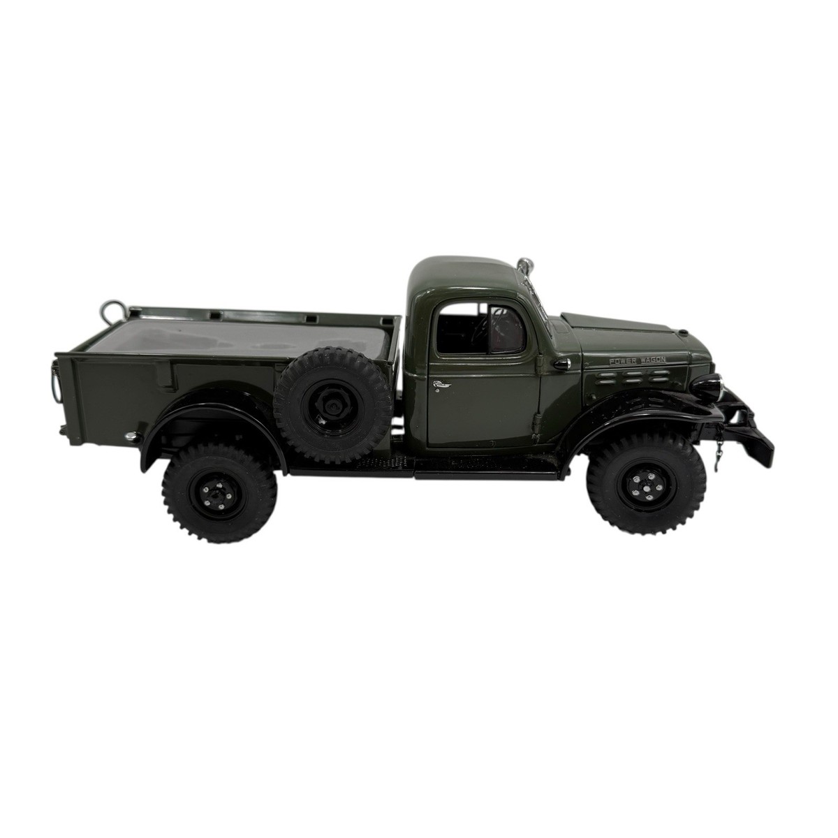 【新品】ダンバリーミント 1946 Dodge Power Wagon 1/24 Danbury Mint 1946 Dodge Power Wagon Army Green Pickup Truck 1:24