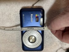 Kodak EasyShare V803 8.0MP Digital Camera - Blue Charger & Battery. No SD Card