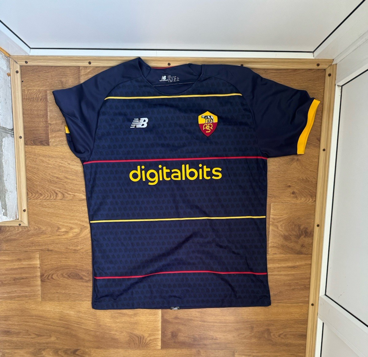 2021-22 New Balance Men’s AS Roma Home Soccer Jersey Forza Roma Sz XL