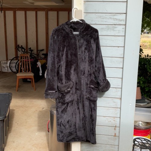 Cozy Black Plush Fleece Long Robe with Pockets · Used