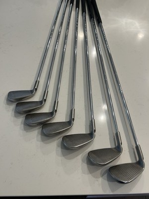 Ping I10 Iron Set 4-Pw right handed Good Grips Std Length Green Dot 