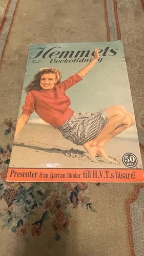 marilyn monroe magazine 1955