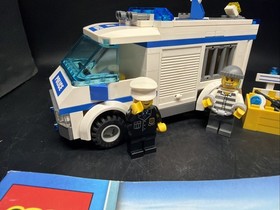 LEGO City #7286 - Prisoner Transport Complete Set with Instructions Retired Set