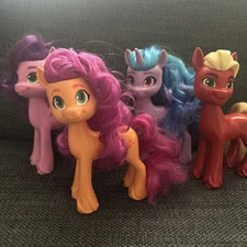 My Little Pony A New Generation 4  Deputy Sprout Izzy Moonbow Starscout  Petals