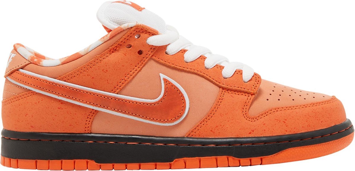 Preços baixos em Nike Concepts x Dunk SB Special Box Low Orange