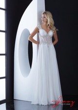 Jasz Couture 5427 Women's Dress Size 0 White Prom Dress - New Tags Attached