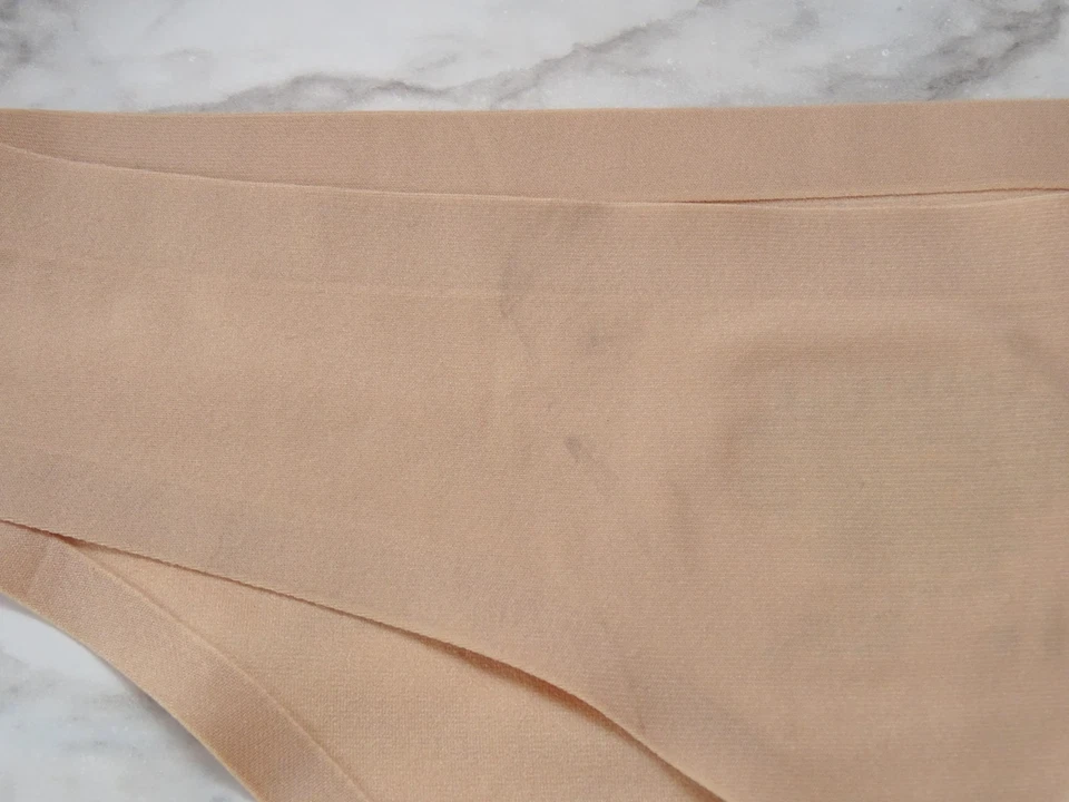 Chantelle 2649# Tanga Elástica Suave Paquete de 3 Bragas EE. UU. Talla Única (S-XL) Foto 3 de 4