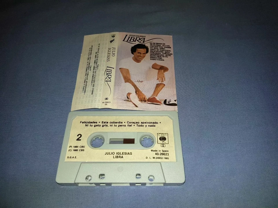 JULIO IGLESIAS LIBRA CASSETTE TAPE ALBUM - Image 2 of 2