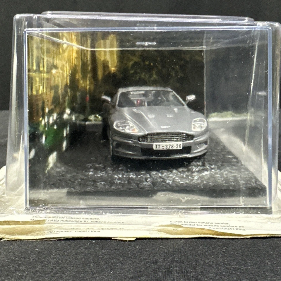 ASTON MARTIN DBS James Bond Car Collection Casino Royale Model Diecast 1:43 Gray - Image 3 of 4