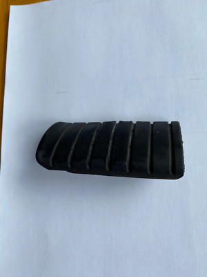 TRIUMPH SPRINT CARBS TIGER 885i 955i TROPHY 900 FOOTREST RUBBER set (2pieces)