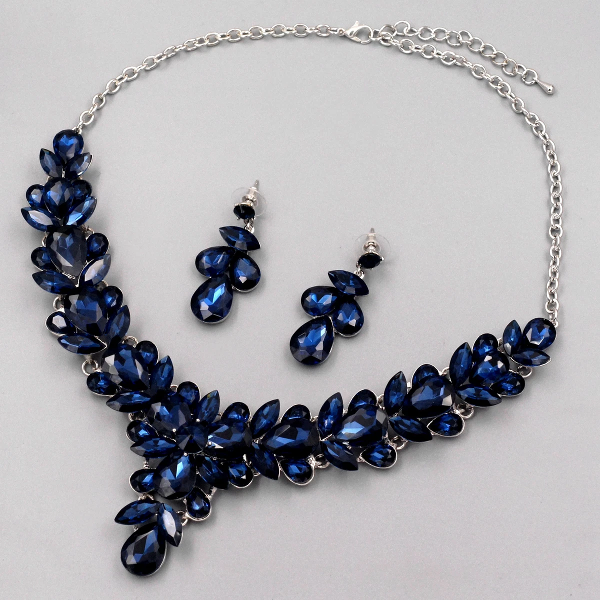Navy online blue necklace