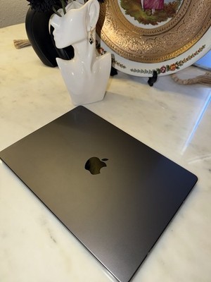 Apple MacBook Pro M4 14-inch 16GB RAM, 512GB SSD