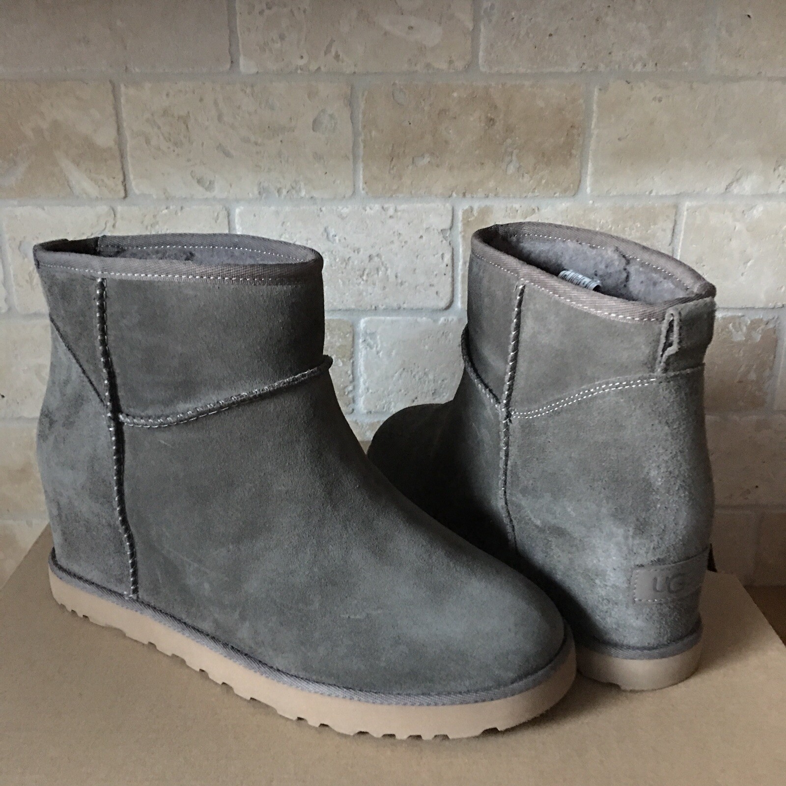 UGG CLASSIC FEMME MINI SLATE SUEDE 