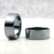 LOT 30 BAGUES ANNEAUX POUR HOMME EN HÉMATITE NOIRE LITHOTHÉRAPIE GROSSISTE