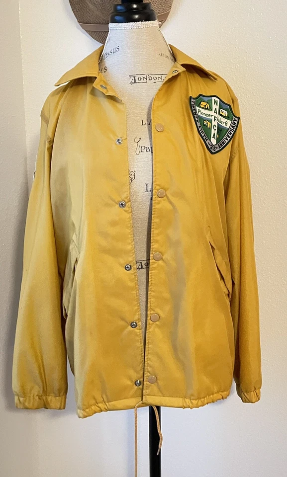 Cortavientos de nailon con parches Springfield MA XS Campers Association de colección de los años 80 Foto 3 de 4