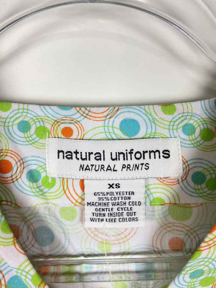 Natural Uniforms Scrub Top Size XS Blue Orange Circles 2 Pkt Medical Nursing NWT - Image 3 of 4