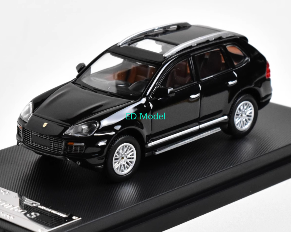 BN SW 1:64 Black Cayenne Turbo S Luxury SUV Diecast Metal Sports Car Model